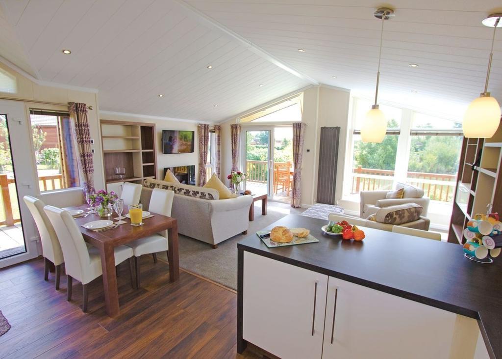 The Springs Lakeside Holiday Park Fladbury 객실 사진